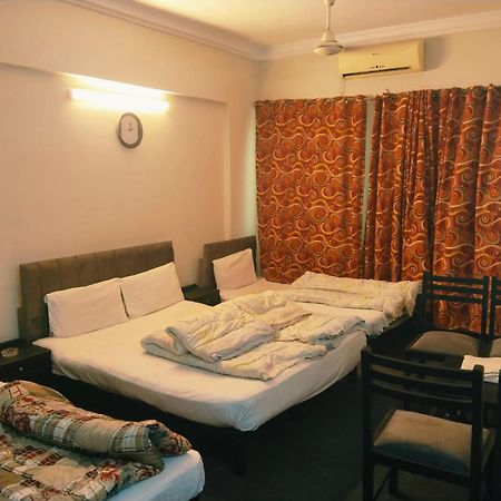 Shahzad Hotel Rawalpindi Ngoại thất bức ảnh