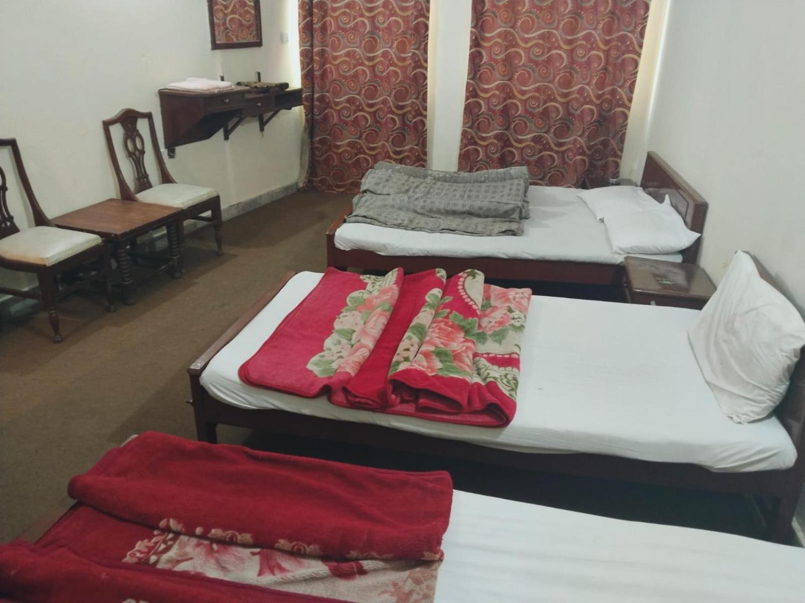 Shahzad Hotel Rawalpindi Ngoại thất bức ảnh