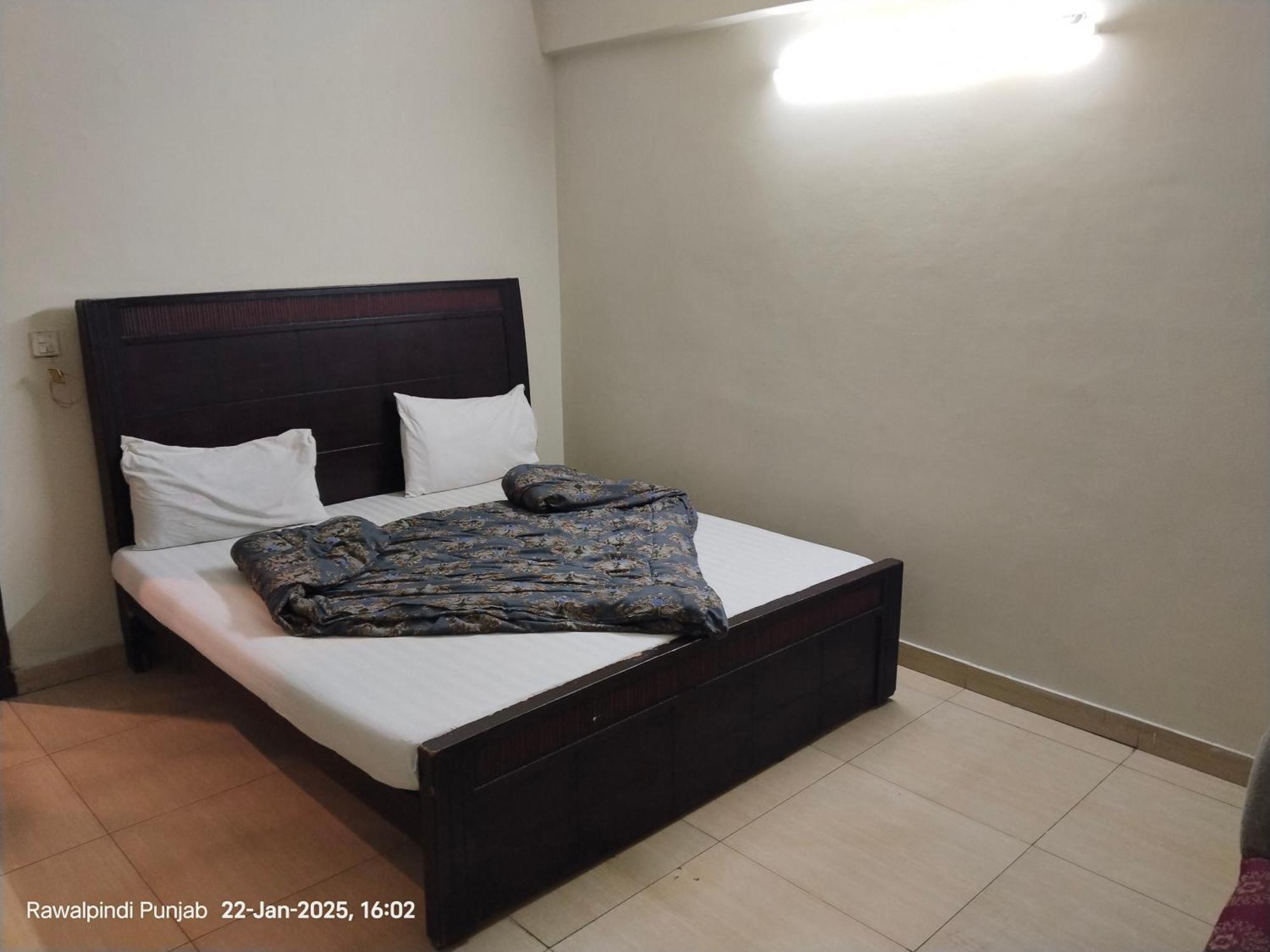 Shahzad Hotel Rawalpindi Ngoại thất bức ảnh